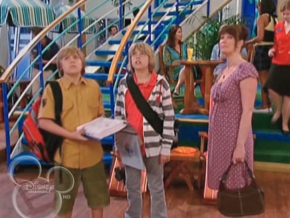 bscap0662 - The suite life on Deck Episode 01