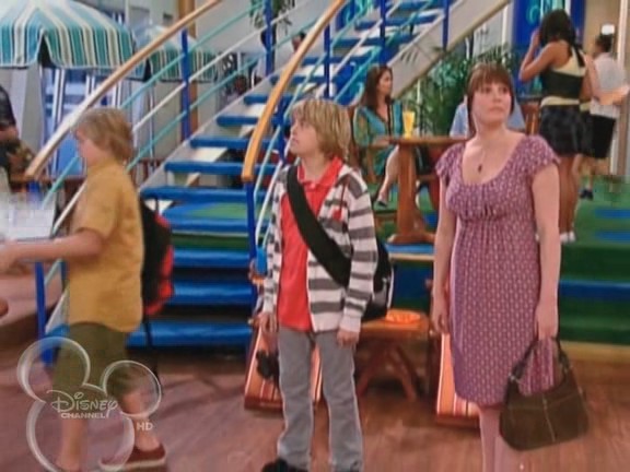 bscap0668 - The suite life on Deck Episode 01
