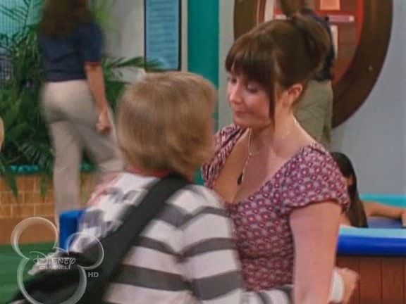 bscap0680 - The suite life on Deck Episode 01