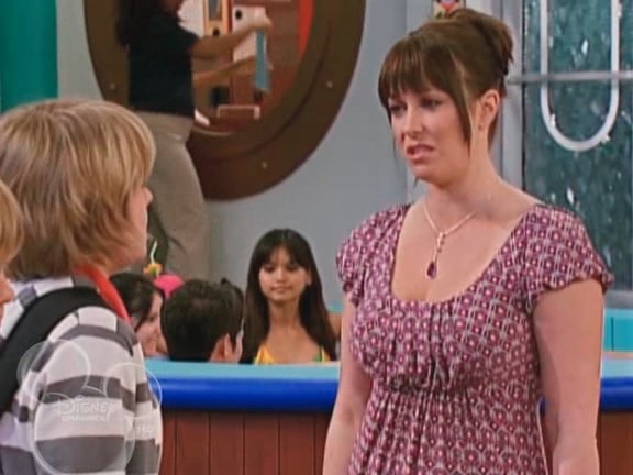 bscap0694 - The suite life on Deck Episode 01
