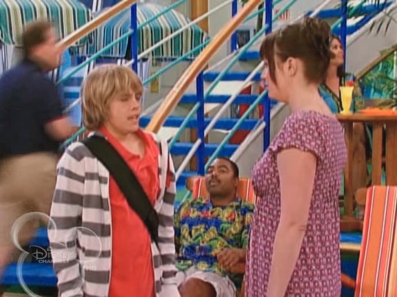 bscap0697 - The suite life on Deck Episode 01