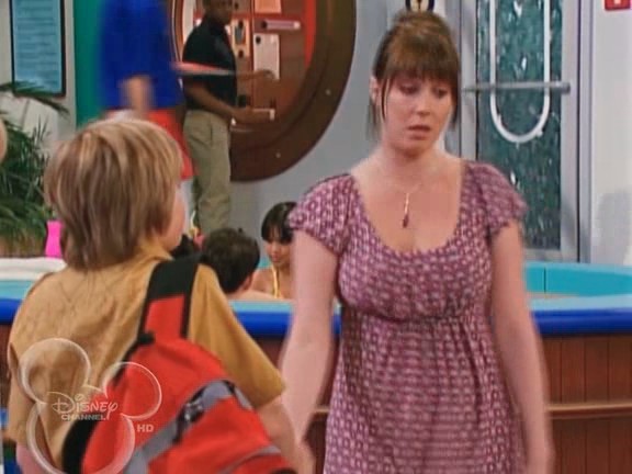 bscap0764 - The suite life on Deck Episode 01