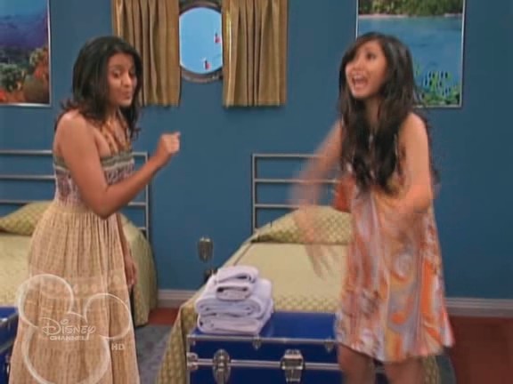 bscap0825 - The suite life on Deck Episode 01