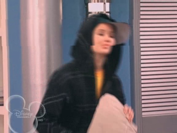 bscap1041 - The suite life on Deck Episode 01