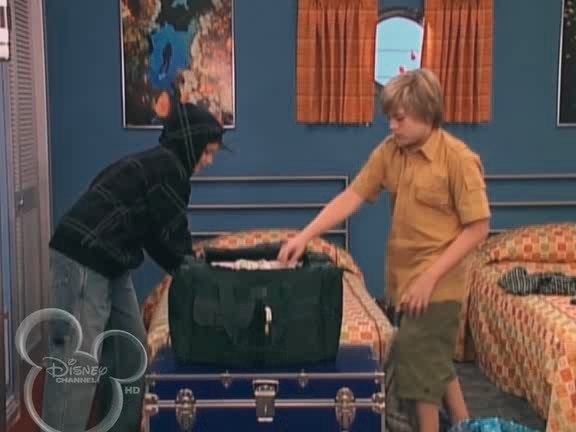 bscap1044 - The suite life on Deck Episode 01