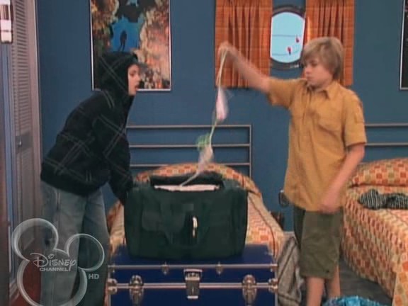 bscap1047 - The suite life on Deck Episode 01