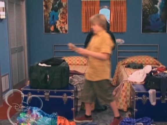 bscap1090 - The suite life on Deck Episode 01