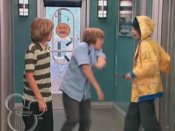 bscap1134 - The suite life on Deck Episode 01