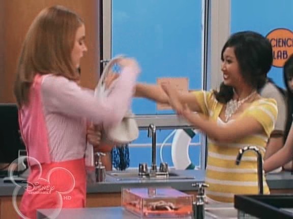 bscap1191 - The suite life on Deck Episode 01