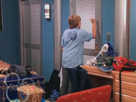 bscap1385 - The suite life on Deck Episode 01