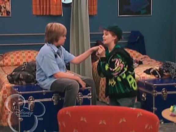 bscap1525 - The suite life on Deck Episode 01
