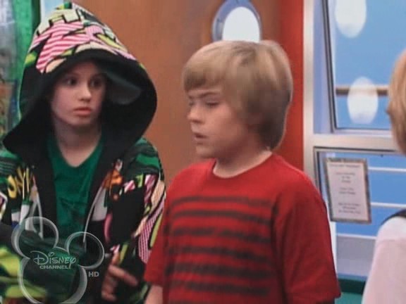 bscap1556 - The suite life on Deck Episode 01