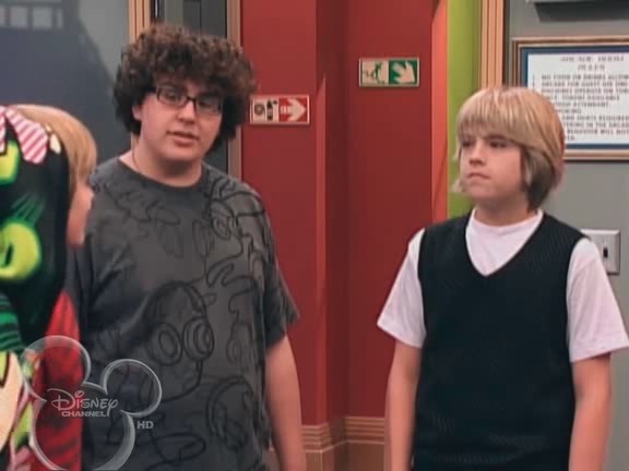 bscap1562 - The suite life on Deck Episode 01
