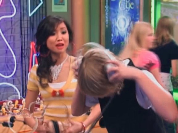 bscap1622 - The suite life on Deck Episode 01