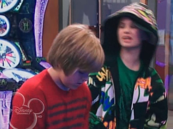 bscap1645 - The suite life on Deck Episode 01
