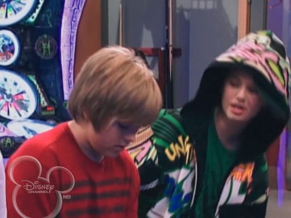 bscap1649 - The suite life on Deck Episode 01