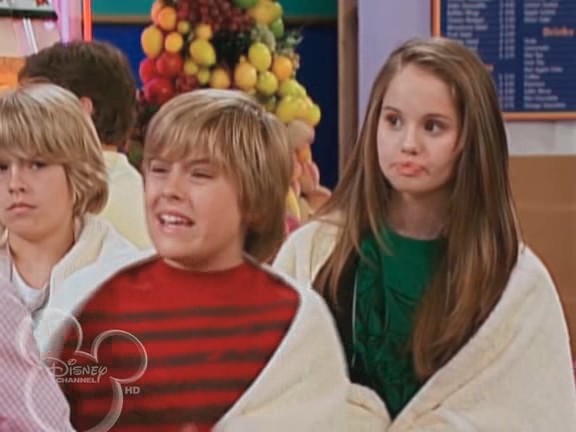 bscap1772 - The suite life on Deck Episode 01