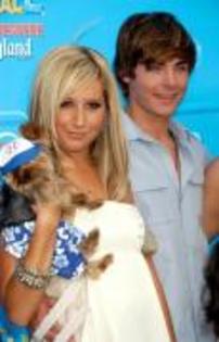 KLMWDXCBBXNEPGVOFIK - Ashley Tisdale