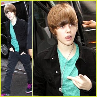 justin-bieber-rihanna-out