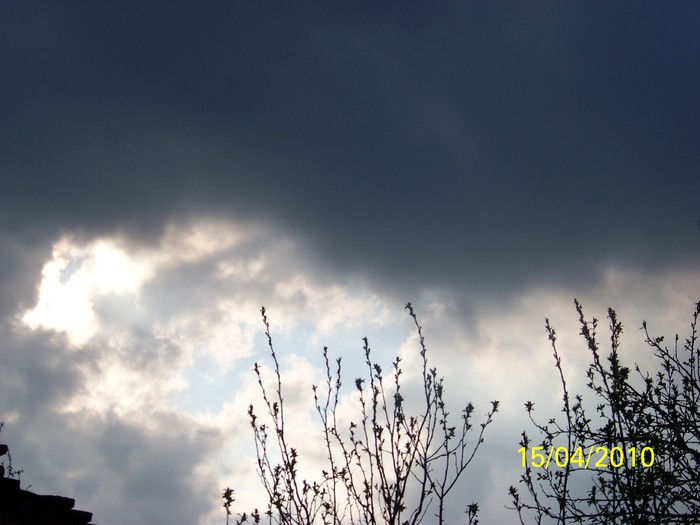 100_5366 - 15 22 aprilie 2010