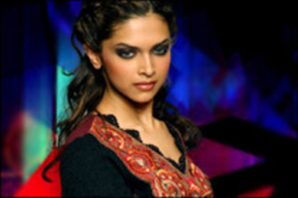 11461100_XHNQUXKPP - Deepika Padukone