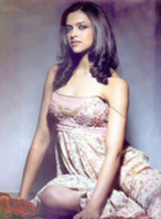 11463253_FBVOBTPHO - Deepika Padukone