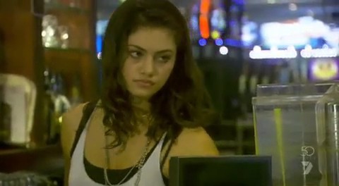 pdmyhj1zgxepc2e9qt2v - Phoebe Tonkin