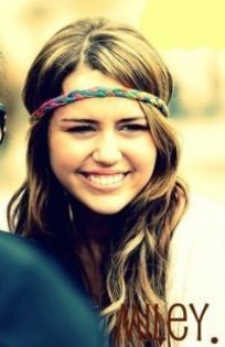 156 - 00club miley cyrus1