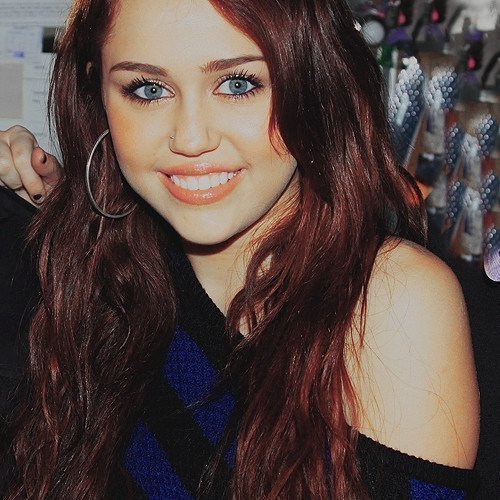 165 - 00club miley cyrus1