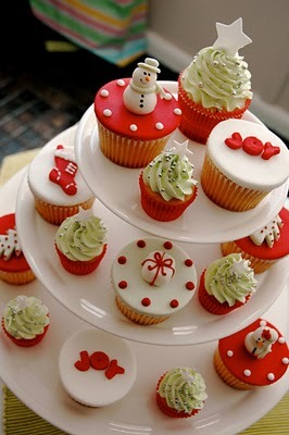 Christmas--cupcakes-460391_681_1024 - Cupcake