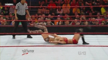 normal_WWE_Raw_12_28_09_Kelly_Kelly_vs_Maryse_720p_AC3_5_1_XviD_avi_000195094