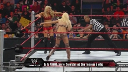 normal_WWE_Raw_12_28_09_Kelly_Kelly_vs_Maryse_720p_AC3_5_1_XviD_avi_000175975