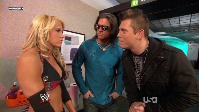 normal_WWE_Raw_12_22_08_Kelly_Kelly_Segment_3_720p_AC3_5_1_XviD_avi_000035744 - aproape toate pozele care le am pe pc