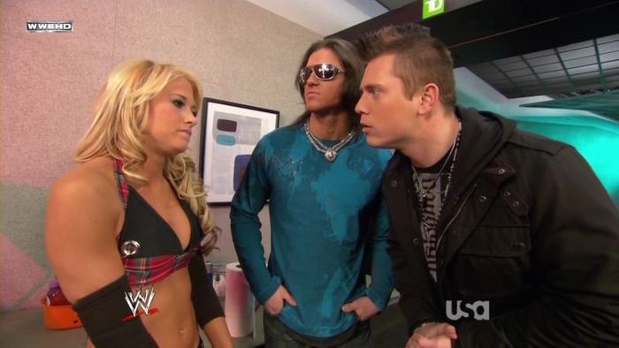 normal_WWE_Raw_12_22_08_Kelly_Kelly_Segment_3_720p_AC3_5_1_XviD_avi_000033742 - aproape toate pozele care le am pe pc