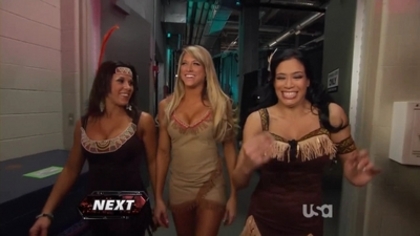 normal_WWE_Raw_11_23_09_Michelle_McCool_Layla_Jillian_vs_Mickie_James_Kelly_Kelly_Melina_720p_XviD_a