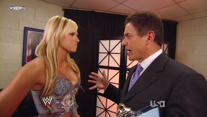 normal_WWE_Raw_09_08_08_Kelly_Kelly_in_GMs_Office_HD_XviD_avi_000008174