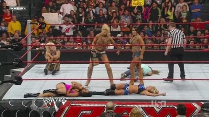 normal_WWE_Raw_03_15_10_Kelly_Kelly_vs_Maryse_720p_AC3_5_1_XviD_avi_000319686