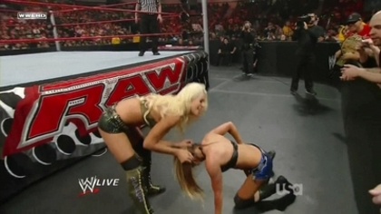 normal_WWE_Raw_03_15_10_Kelly_Kelly_vs_Maryse_720p_AC3_5_1_XviD_avi_000220587