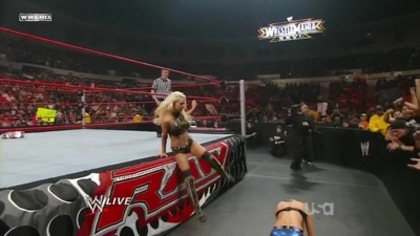 normal_WWE_Raw_03_15_10_Kelly_Kelly_vs_Maryse_720p_AC3_5_1_XviD_avi_000207974