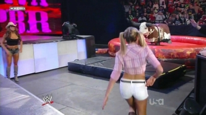 normal_WWE_Raw_02_22_10_Diva_Bull_Riding_Contest_720p_AC3_5_1_XviD_avi_000148381