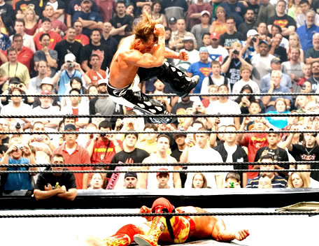 ElbowdroptoHogan-1