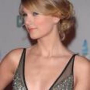 Taylor_Swift_1230494033_0