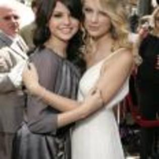 Taylor_Swift_1230494996_0