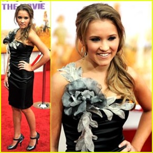 emily-osment-hm-premiere - Poze Emily Osment