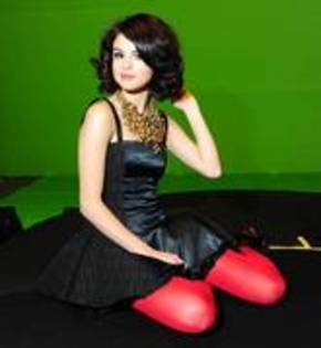 YDJMVYXTPKOSWYCGIIM - Poze Selena Gomez