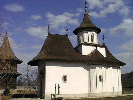 biserica Patrauti - b-manastiri