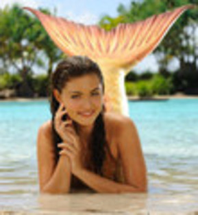 phoebe-tonkin-season-three-h2o-just-add-water-8576942-110-120 - personaje din h20 adauga apa