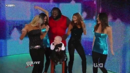 normal_WWE_Raw_11_30_09_Divas_Dancing_720p_AC3_5_1_XviD_avi_000043710
