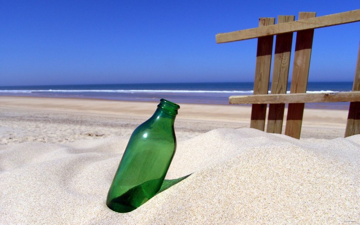 00391_forgottenbottle_2560x1600