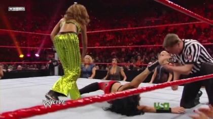 normal_WWE_Raw_11_16_09_Melina_vs_Alicia_Fox_Lumber_Jill_Match_720p_AC3_5_1_XviD_avi_000244978